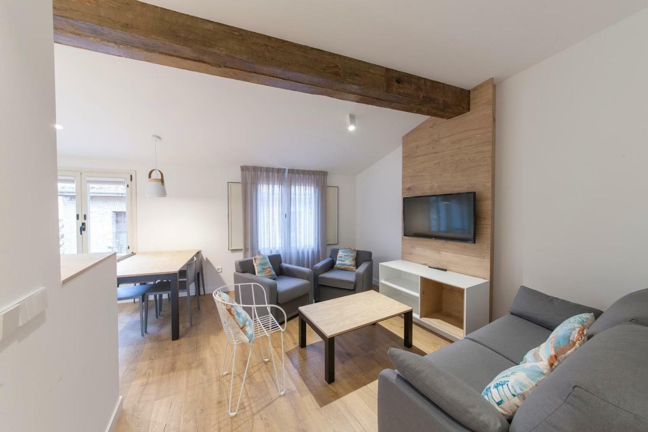 Antique Pamplona Tres Reyes Apartments Kültér fotó
