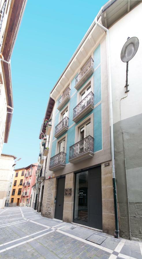 Antique Pamplona Tres Reyes Apartments Kültér fotó